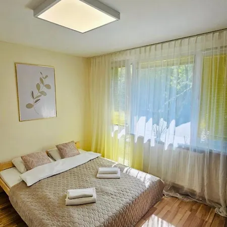 Batorego16 Yellow Lägenhet Warszawa