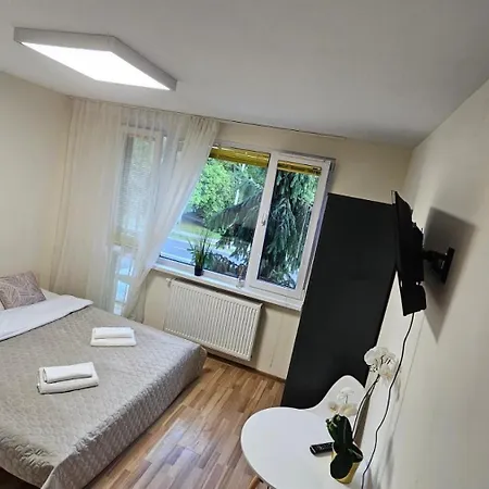 Apartment Batorego16 Yellow Warsaw