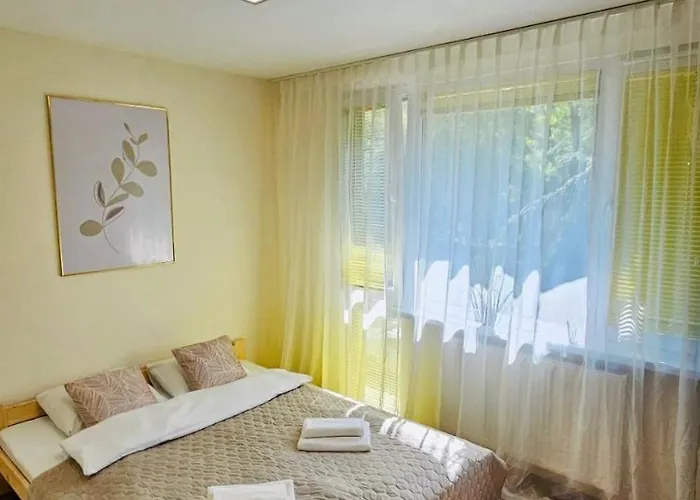 Batorego16 Yellow Apartament Warszawa